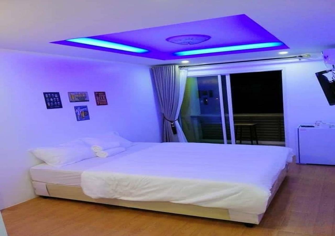 Baan Bua House 2 Hotel Пра Након Си Аютая Екстериор снимка